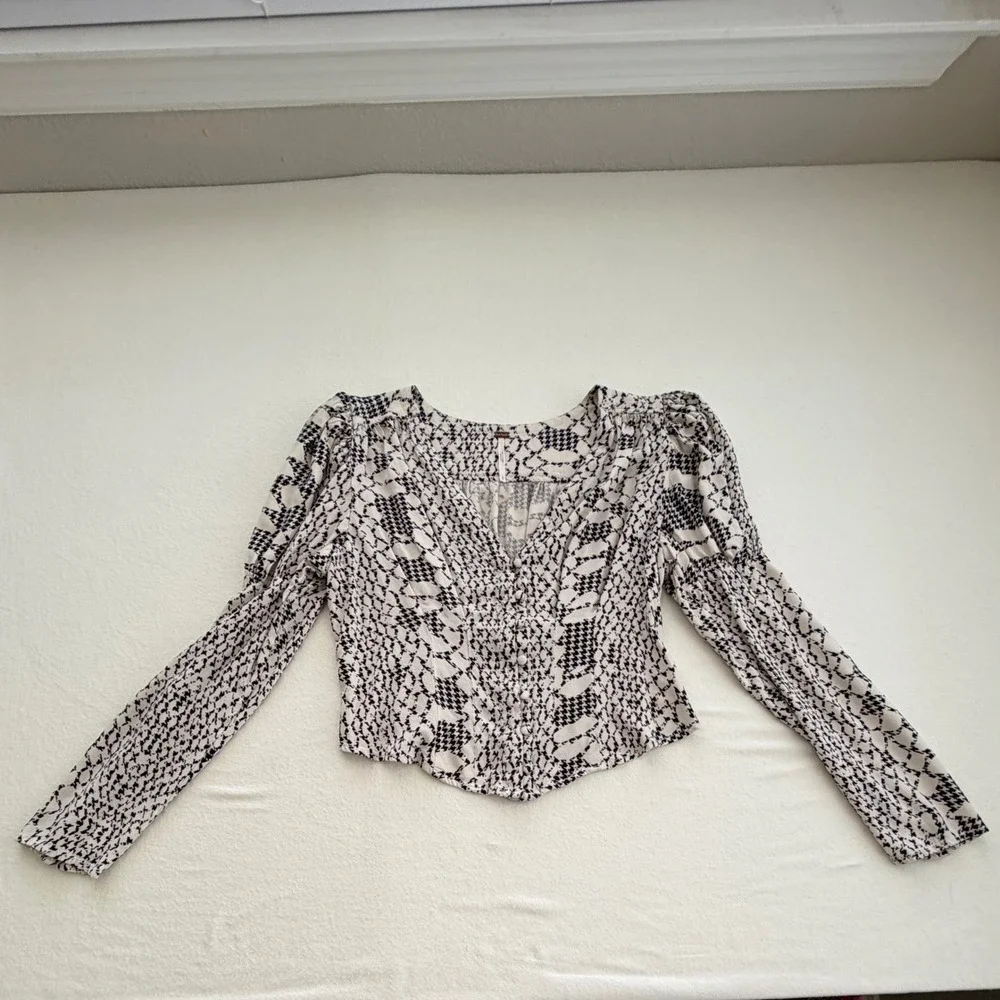 Free People Blouse Houndstooth Snakeskin Puff Long Sleeve Victorian Dark Boho S